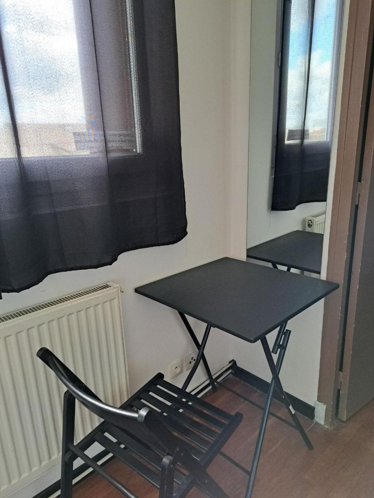 Chambre Solo Duo 20 Min Paris Drancy Buitenkant foto